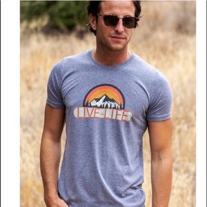 Men’s Live Life Retro Board tee